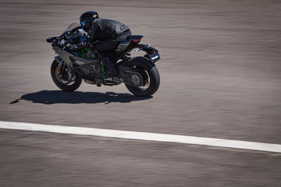 Kawasaki Ninja H2 siêu nạp trở lại sau 3 năm, với công suất đáng chú ý 200 mã lực